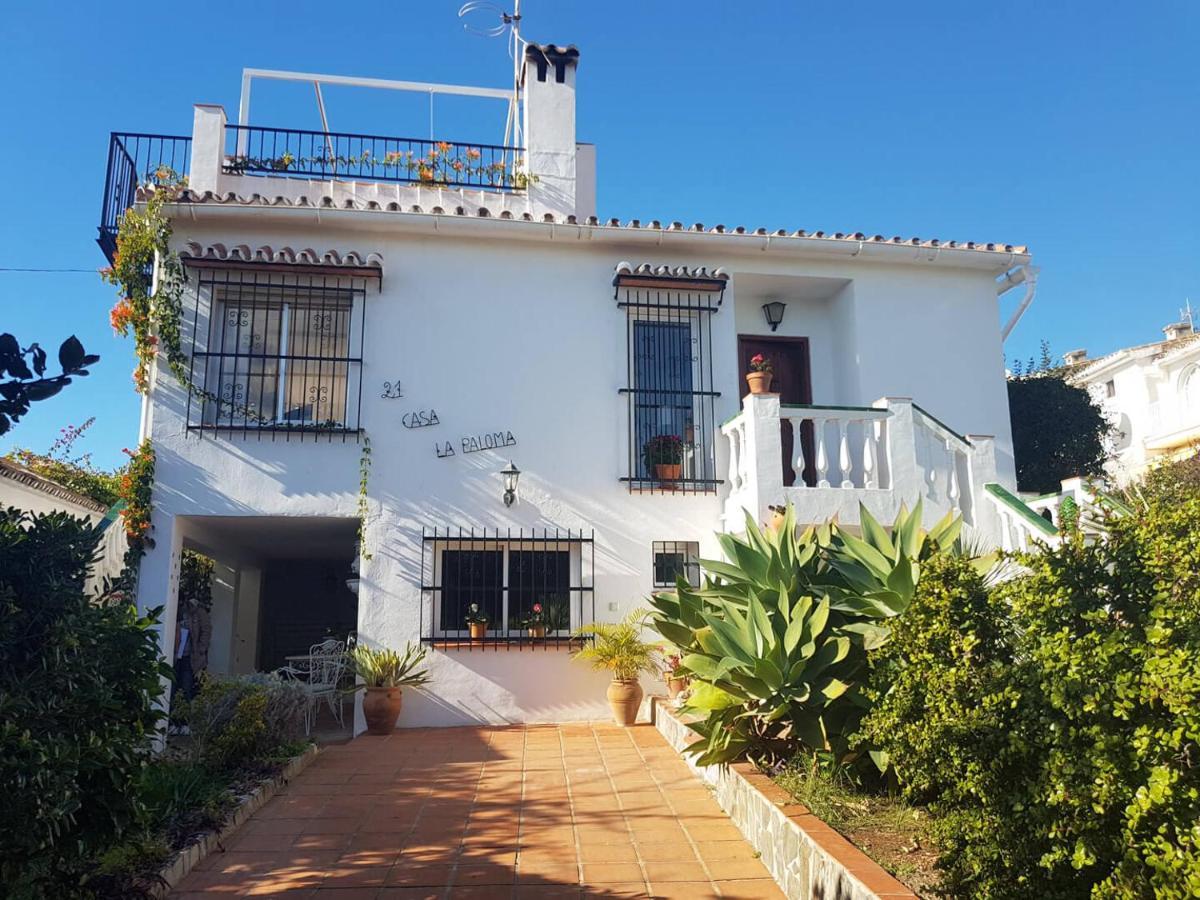 Bonita Villa En Nerja Casa Palomas Exterior foto